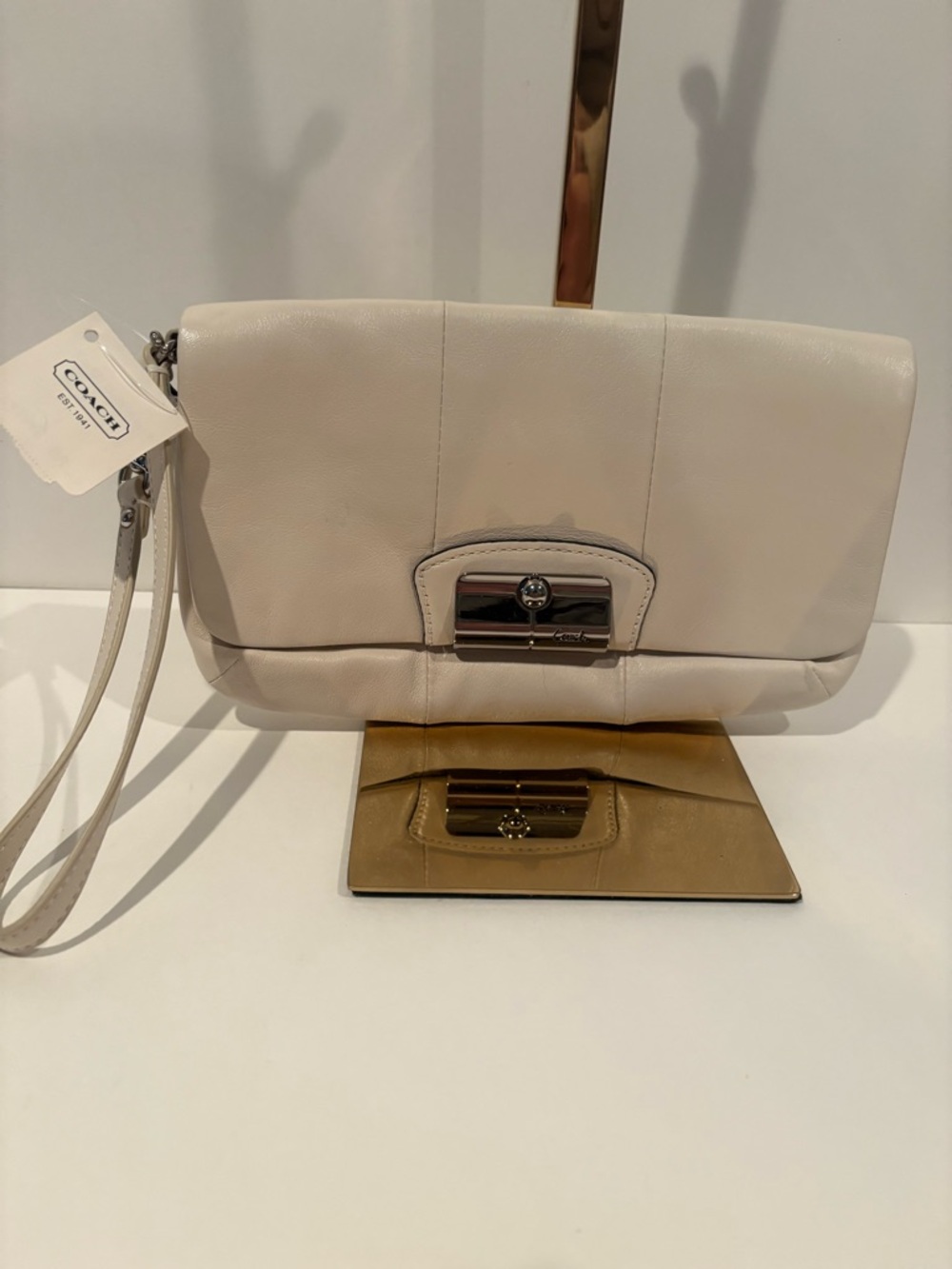 NWT coach off white leather large wristlet - Picture 1 of 8